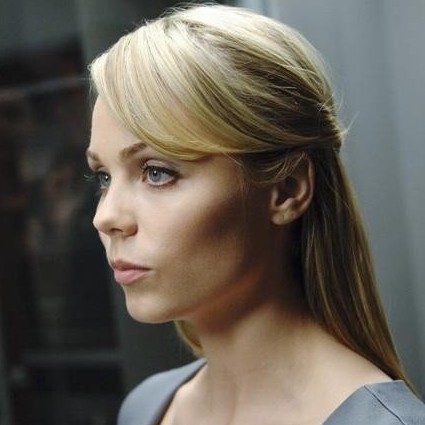 Laura Vandervoort - Lisa laura vandervoort v. Laura Vandervoort - Lisa